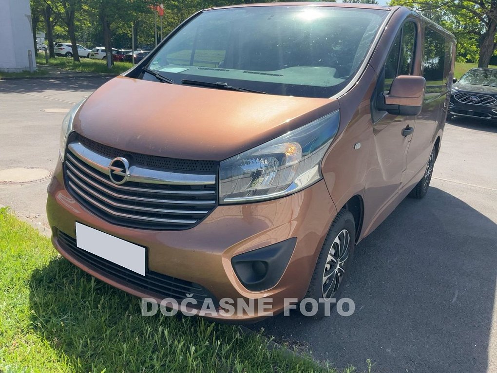 Opel Vivaro 1.6CDTi  5míst