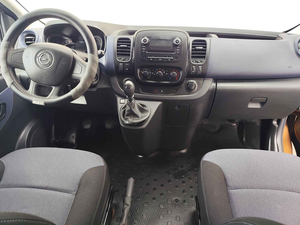 Opel Vivaro 1.6CDTi  5míst