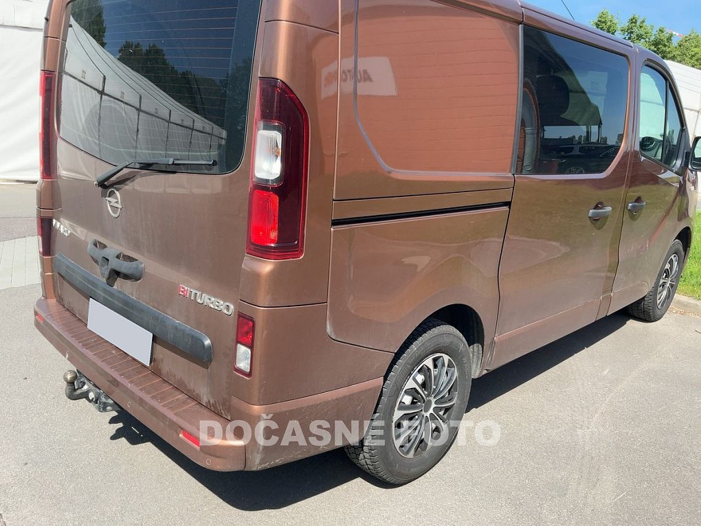 Opel Vivaro 1.6CDTi  5míst