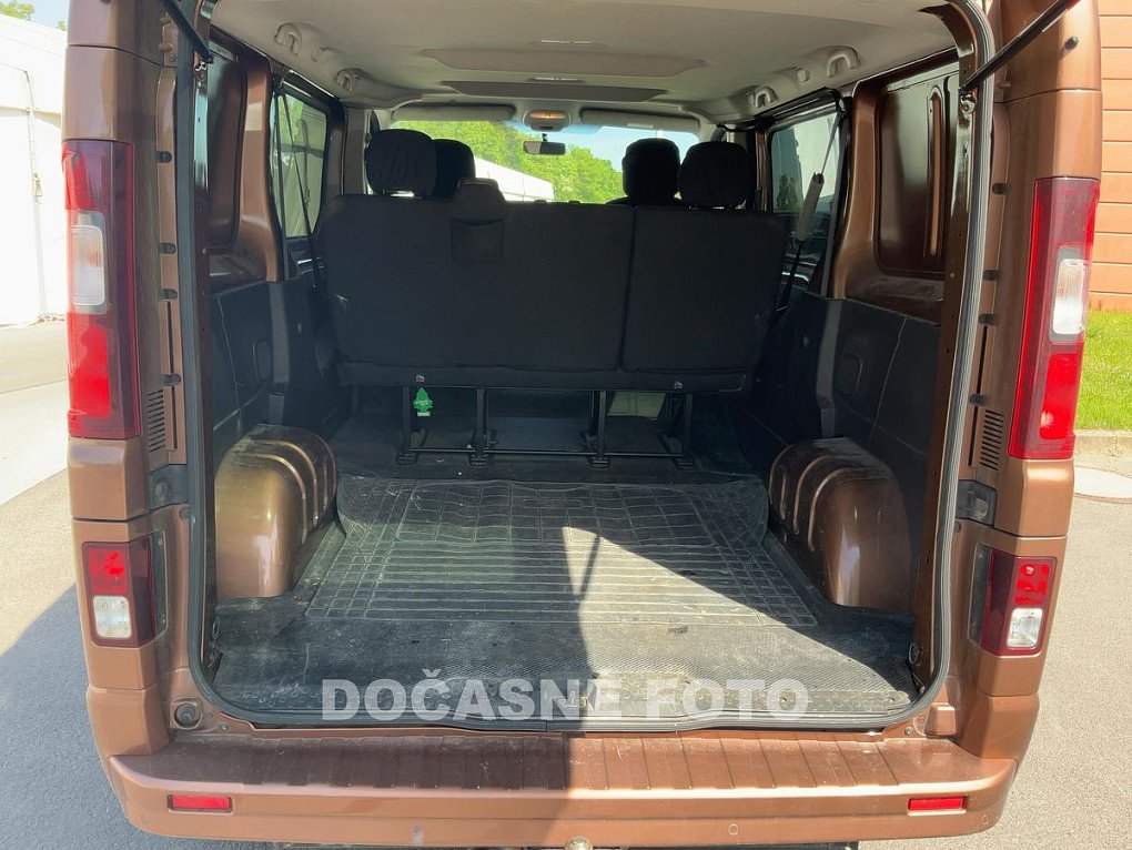 Opel Vivaro 1.6CDTi  5míst