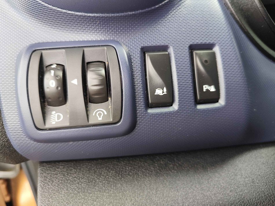 Opel Vivaro 1.6CDTi  5míst