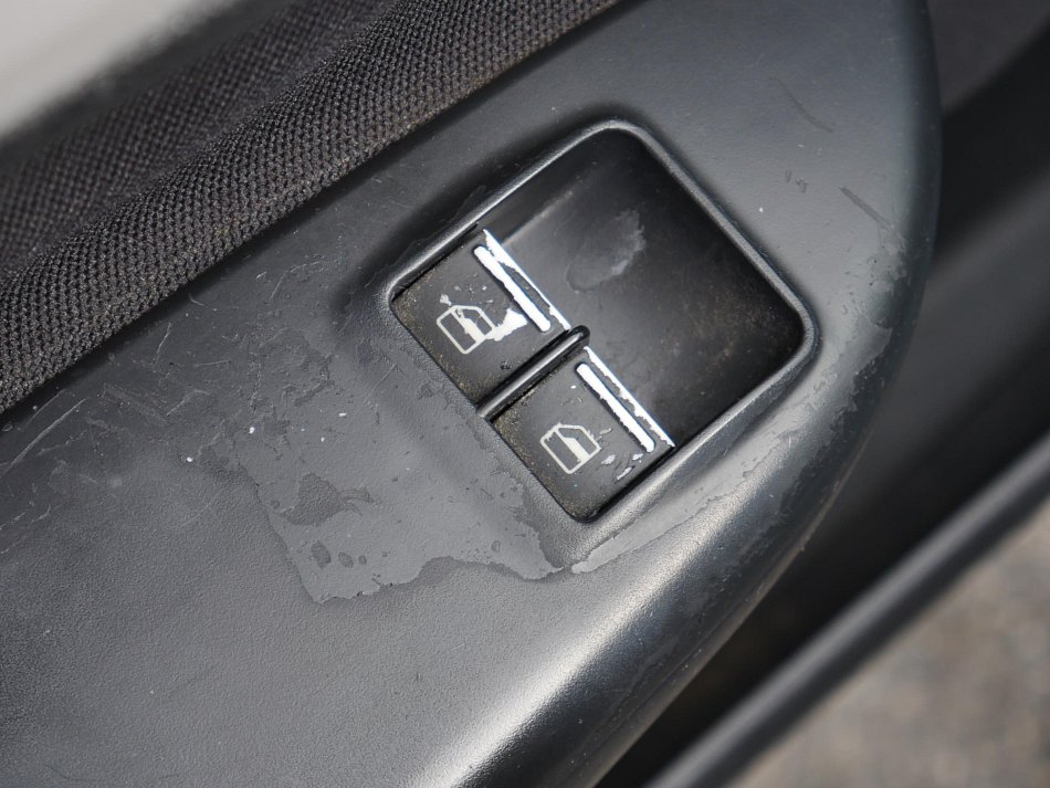 Škoda Octavia II 1.6MPi Ambiente