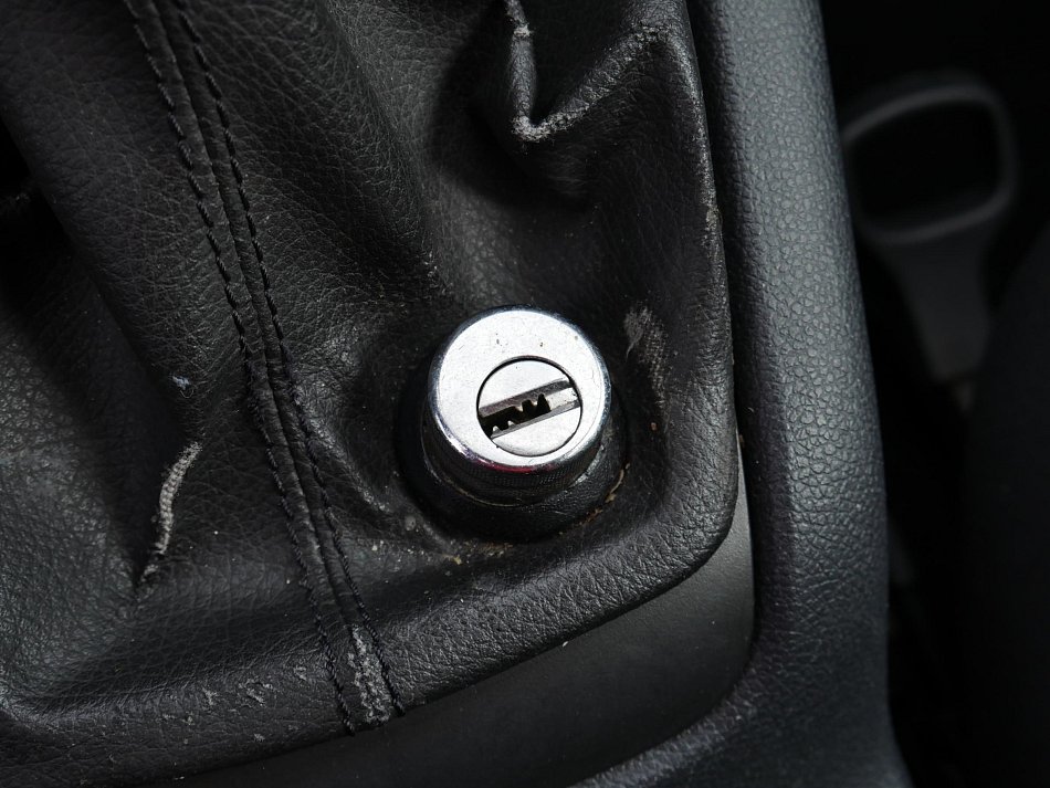 Škoda Octavia II 1.6MPi Ambiente