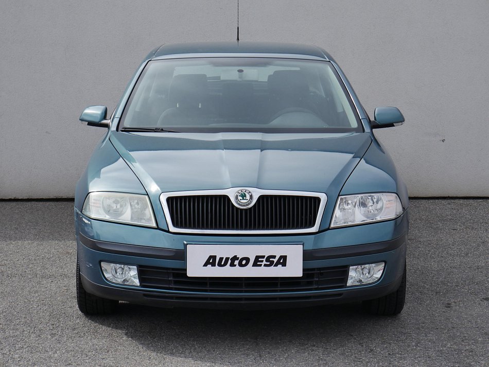 Škoda Octavia II 1.6MPi Ambiente