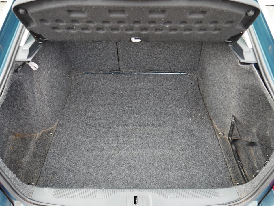 Škoda Octavia II 1.6MPi Ambiente