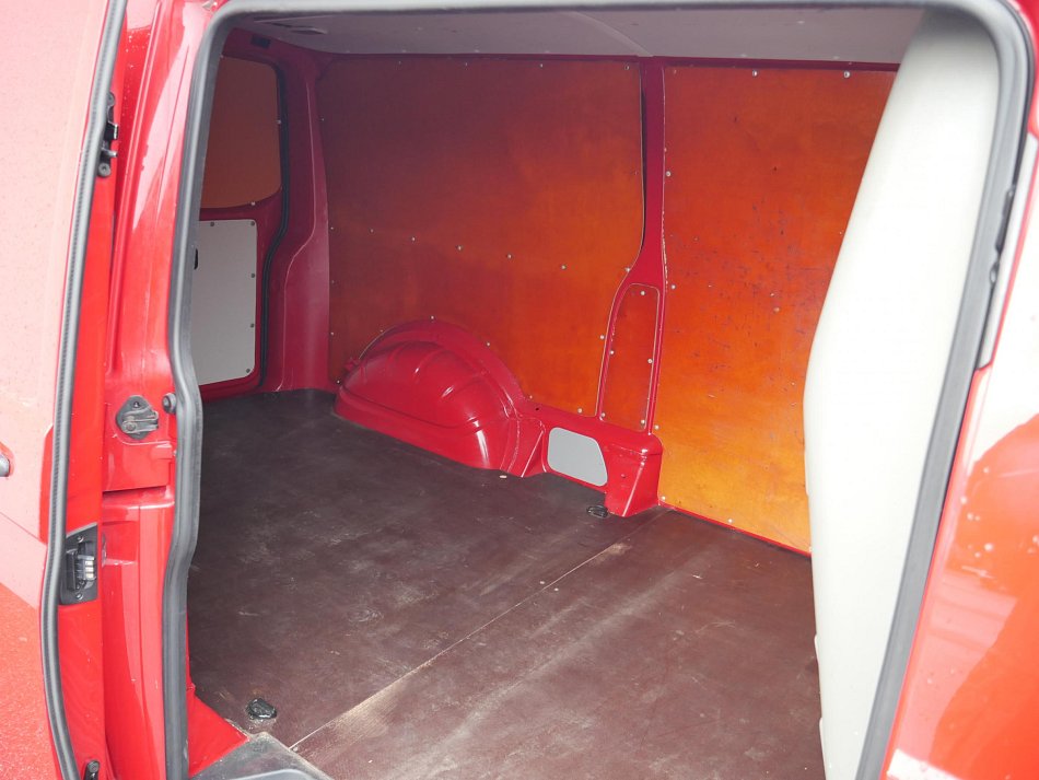 Volkswagen Transporter 2.0TDi  L2H1