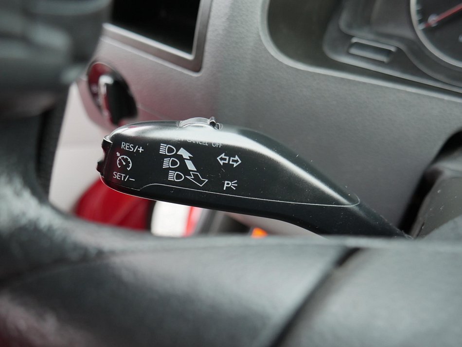 Volkswagen Transporter 2.0TDi  L2H1