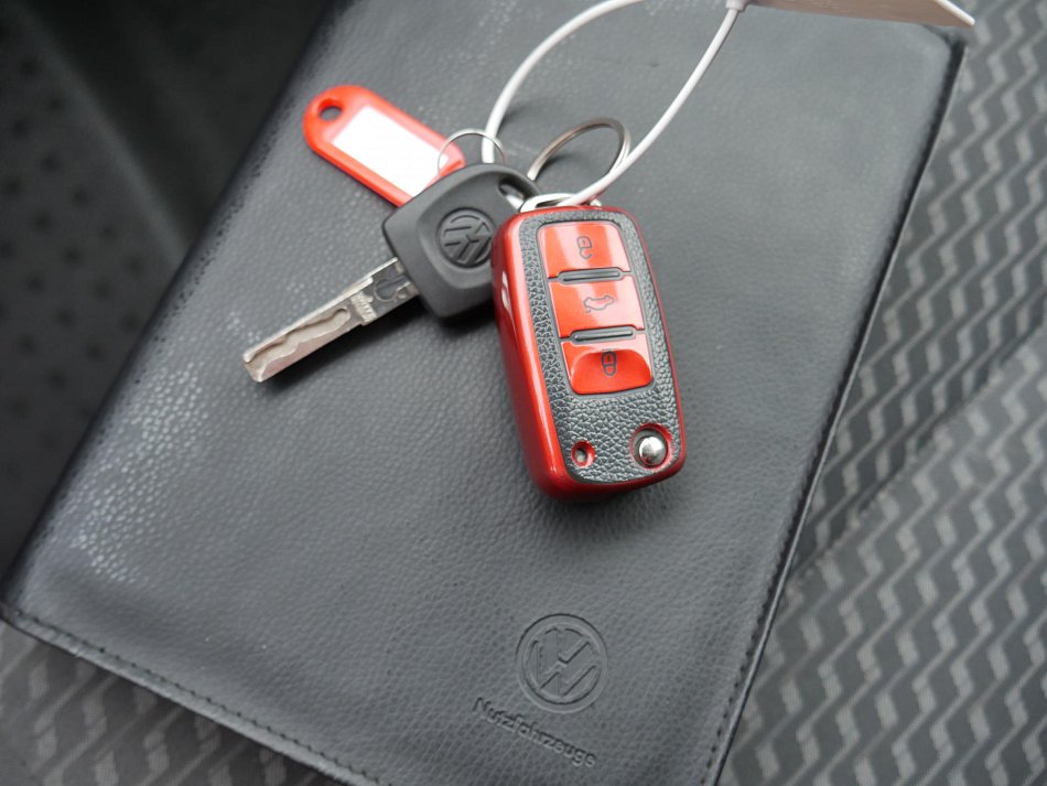 Volkswagen Transporter 2.0TDi  L2H1