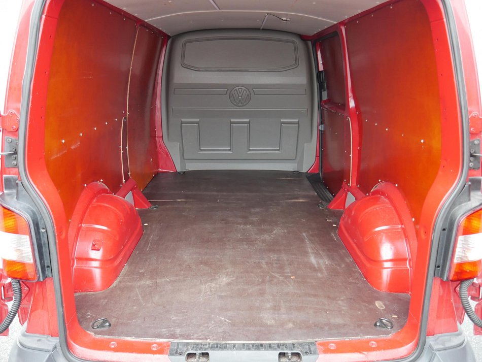 Volkswagen Transporter 2.0TDi  L2H1