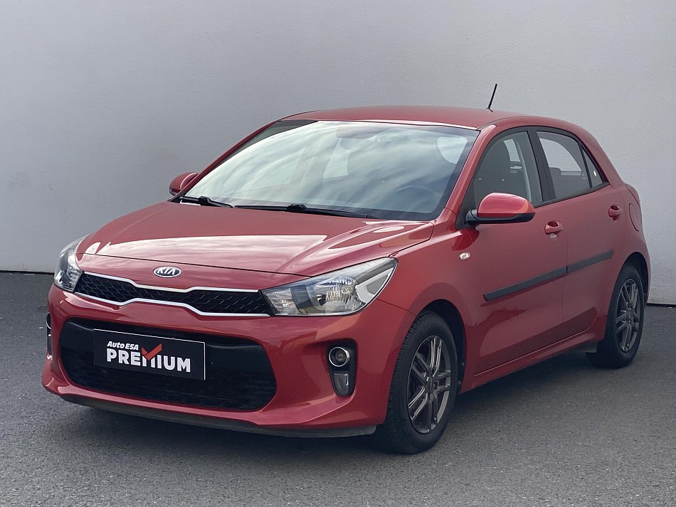 Kia Rio 1.3i 