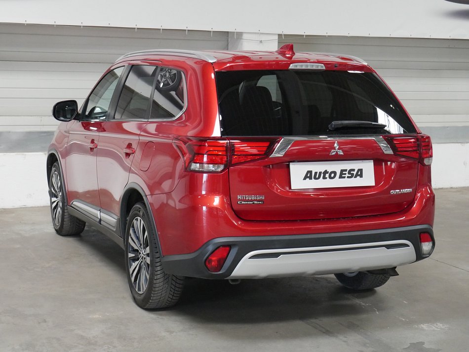 Mitsubishi Outlander 2.0MiVEC 