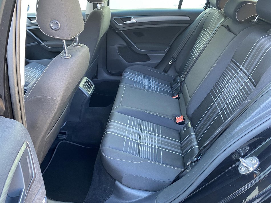 Volkswagen Golf 1.6 TDi Lounge