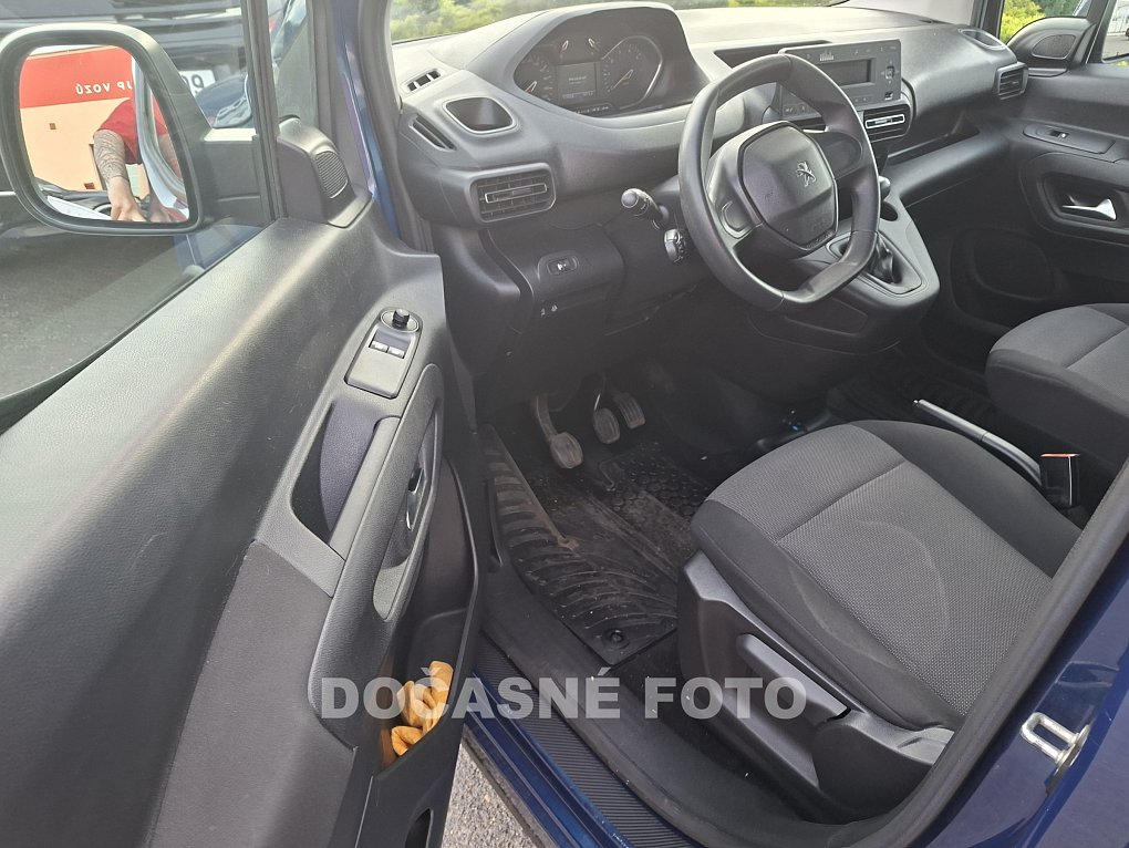 Peugeot Rifter 1.2i 