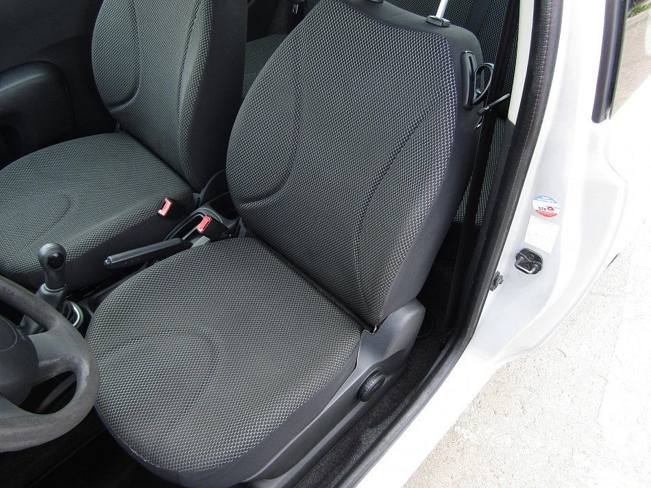 Nissan Micra 1.2 i 