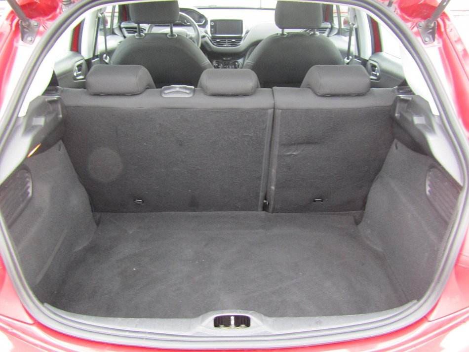 Peugeot 208 1.2 VTi 
