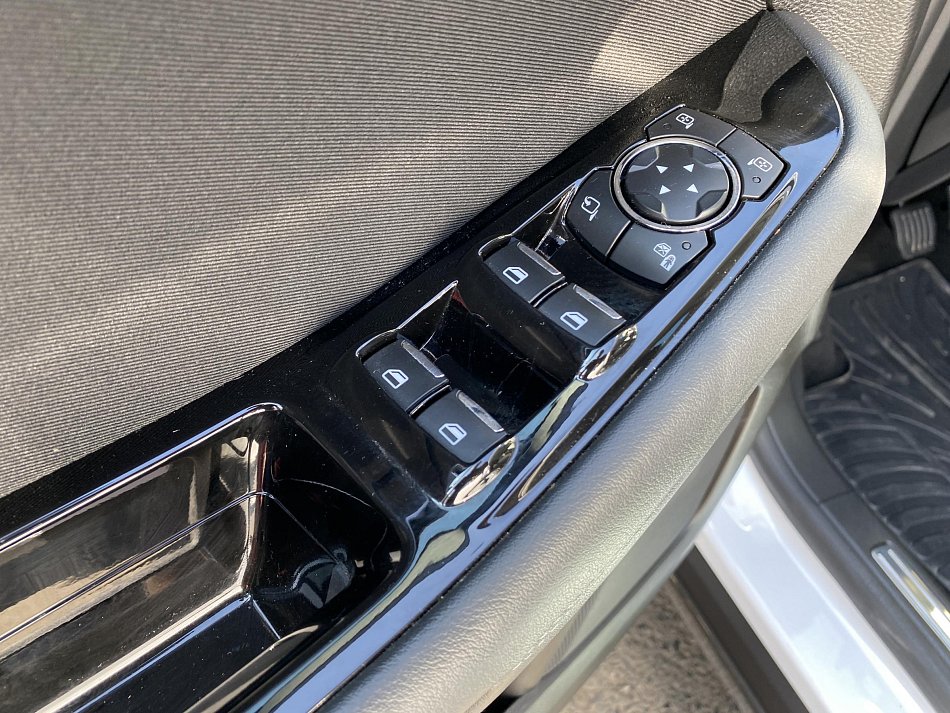 Ford S-MAX 2.0 TDCi Titanium AWD