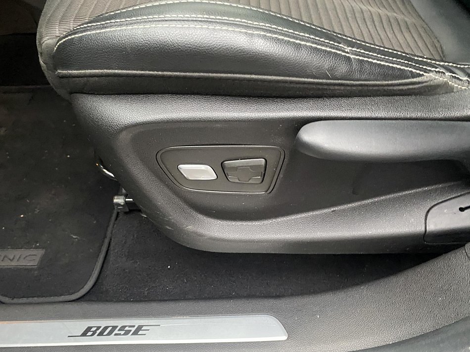 Renault Grand Scénic 1.7 dCi BOSE Edition 7míst