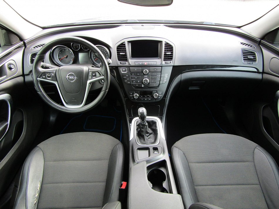 Opel Insignia 2.0CDTi 