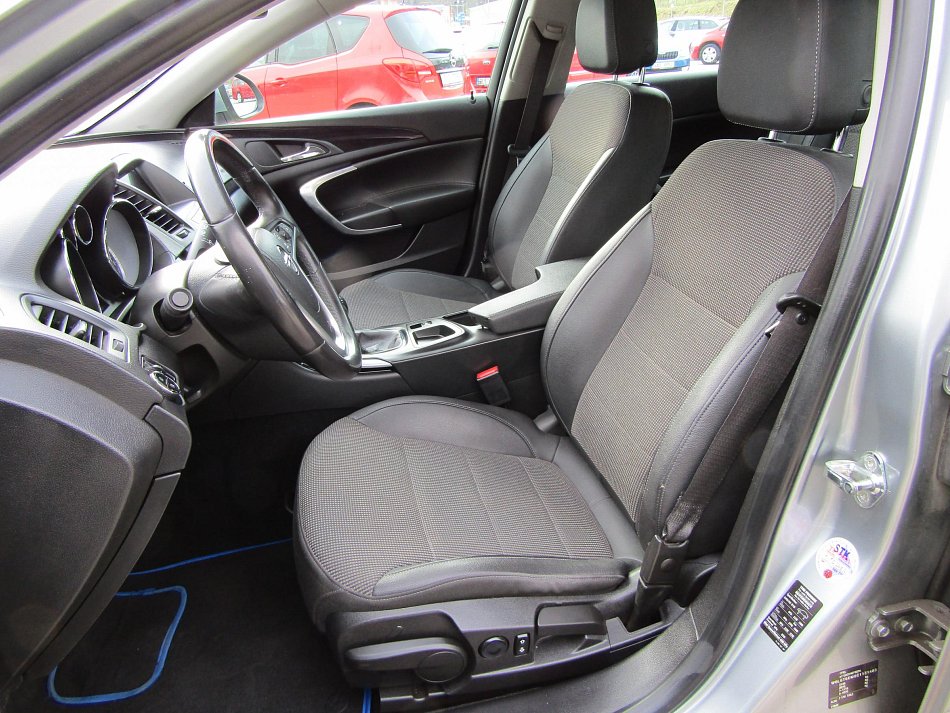 Opel Insignia 2.0CDTi 