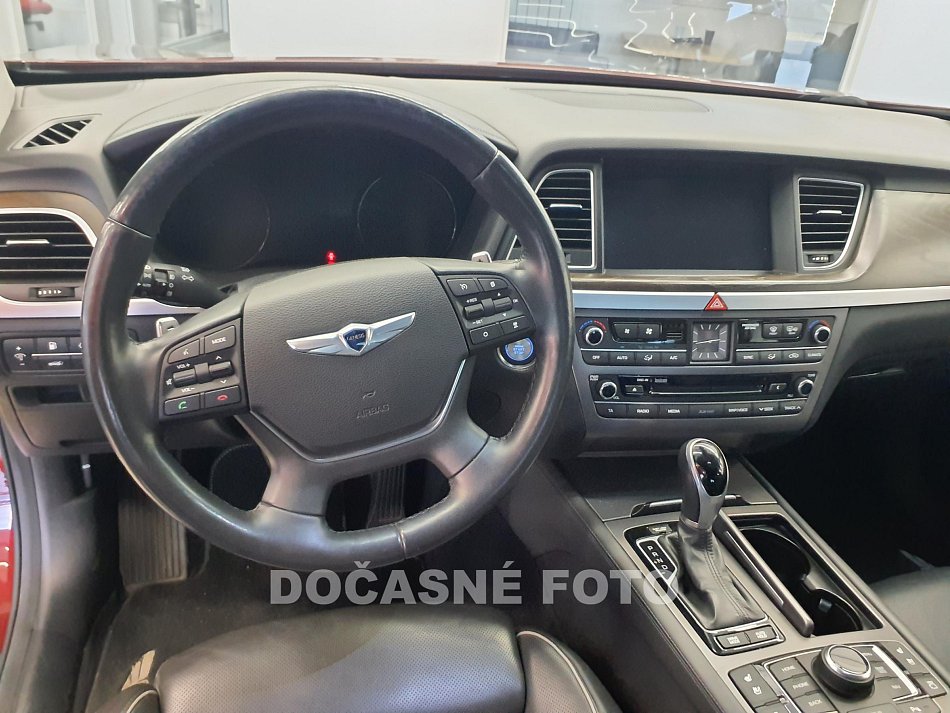 Hyundai Genesis 3.8i Exclusive