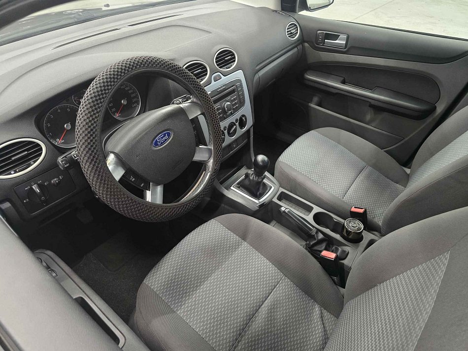 Ford Focus 1.6i 