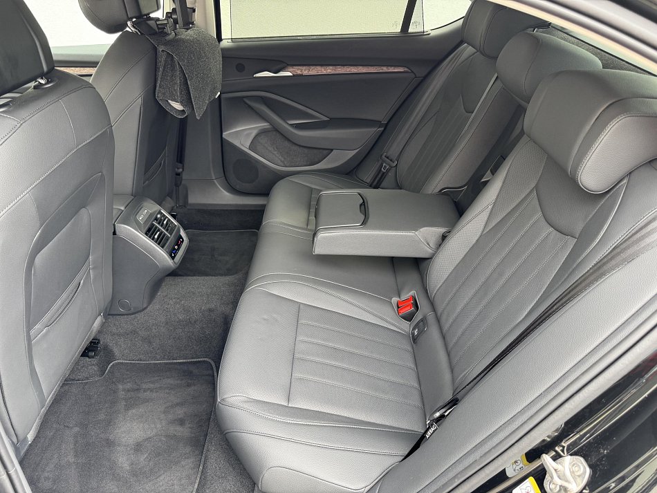 Škoda Superb IV 2.0 TDi L&K 4X4