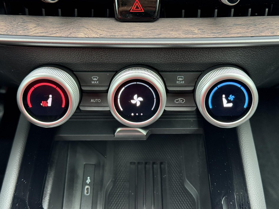 Škoda Superb IV 2.0 TDi L&K 4X4