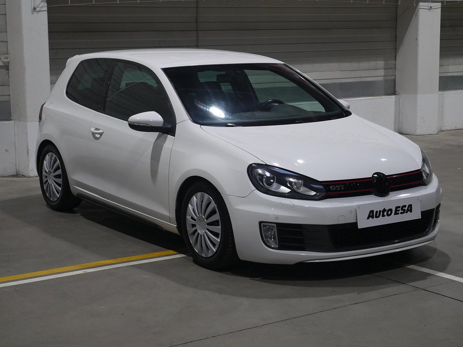 Volkswagen Golf 2.0TSi GTi