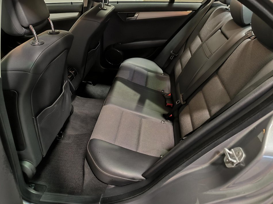 Mercedes-Benz Třída C 1.6 K  C180