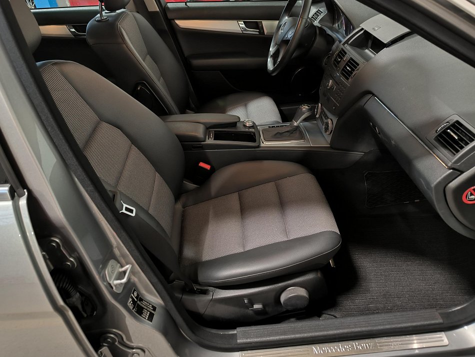 Mercedes-Benz Třída C 1.6 K  C180