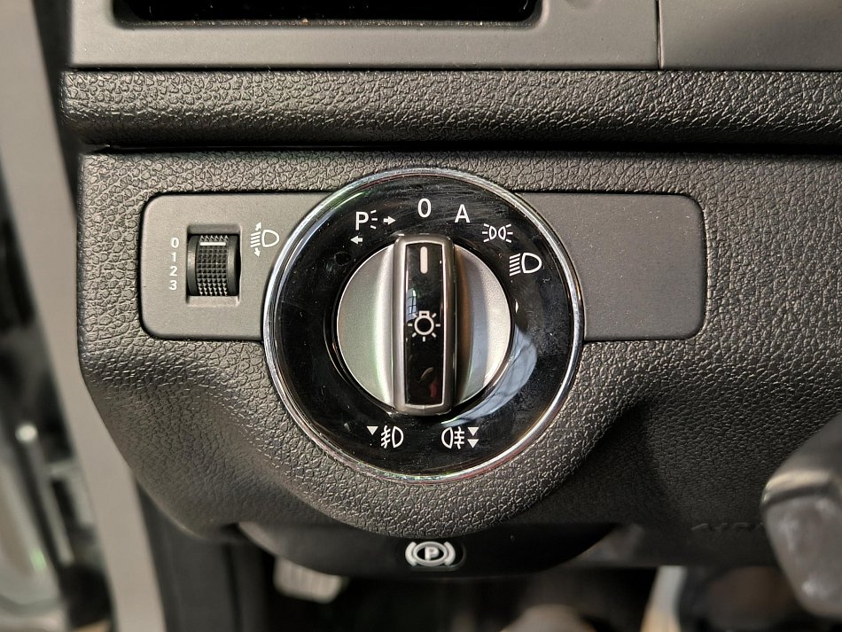 Mercedes-Benz Třída C 1.6 K  C180