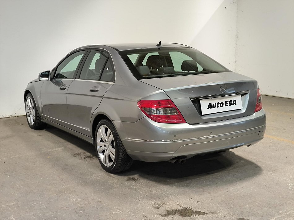 Mercedes-Benz Třída C 1.6 K  C180