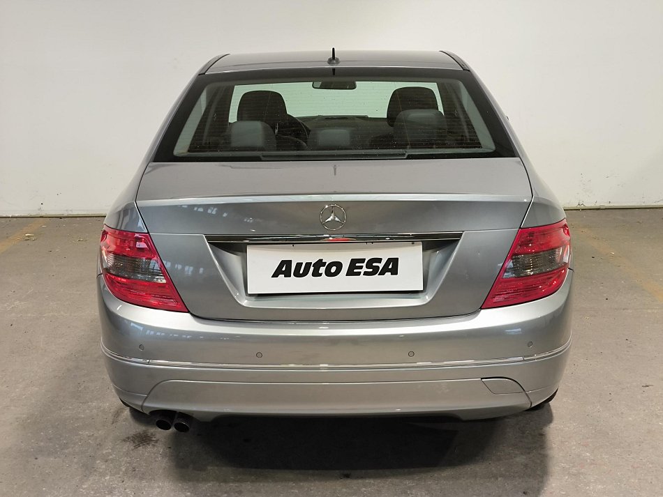 Mercedes-Benz Třída C 1.6 K  C180