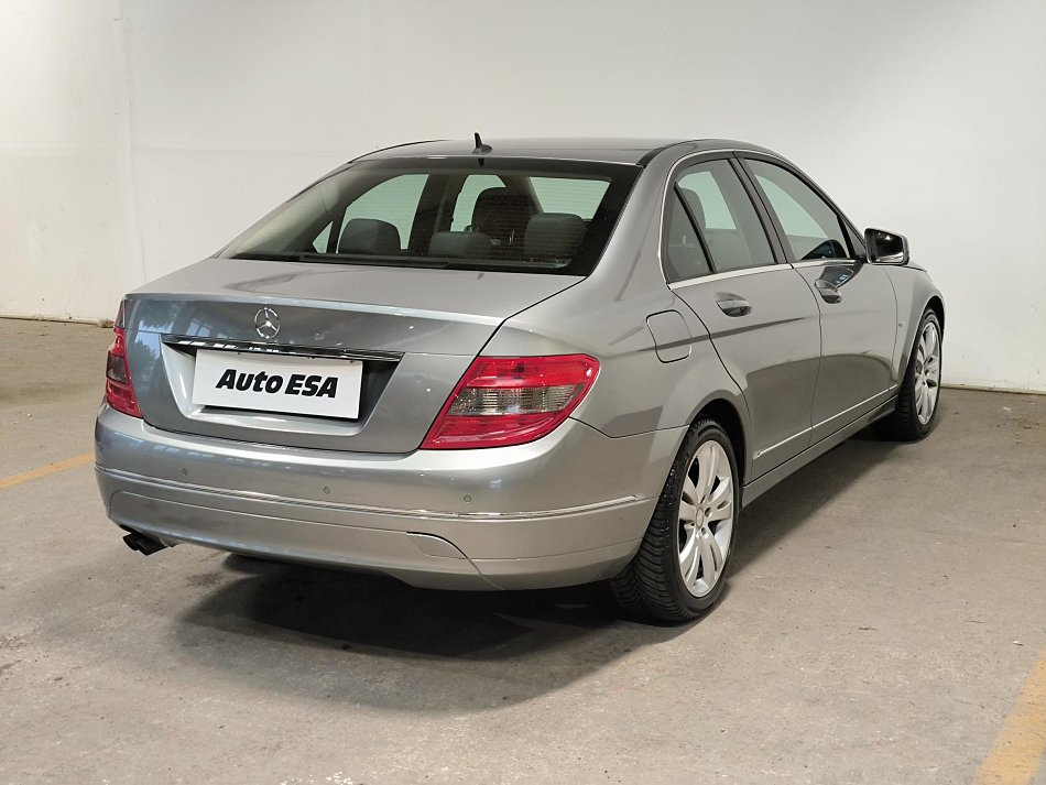 Mercedes-Benz Třída C 1.6 K  C180