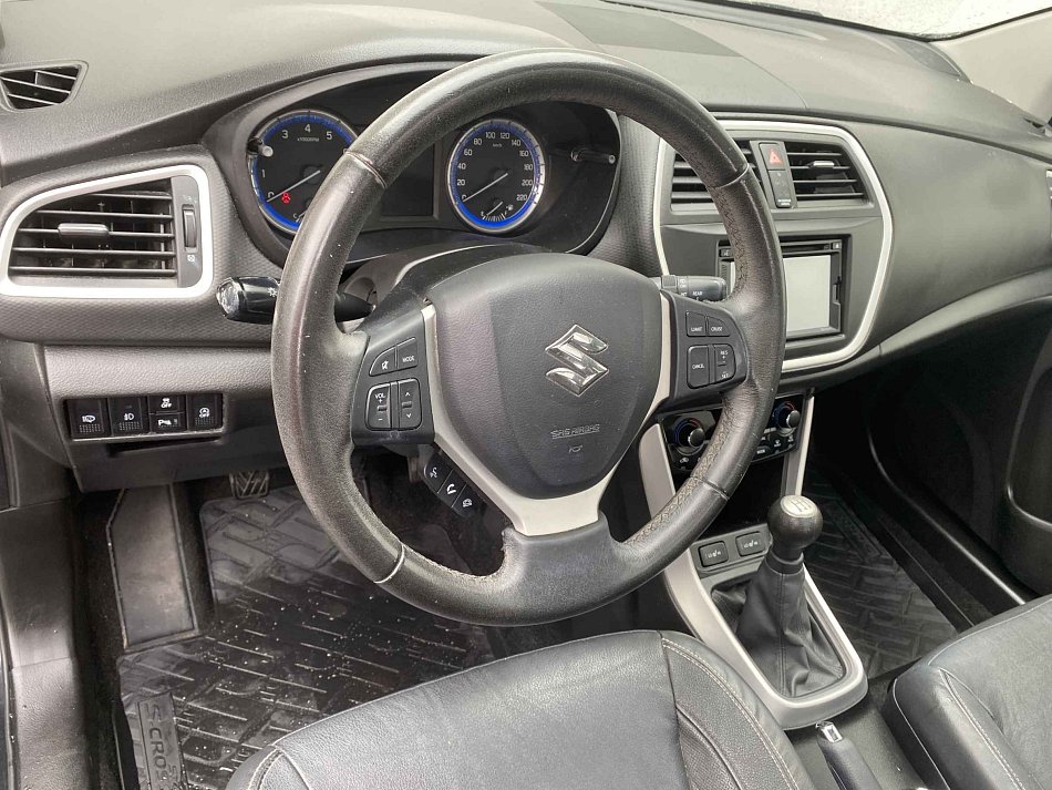 Suzuki S-Cross 1.6 VVT 