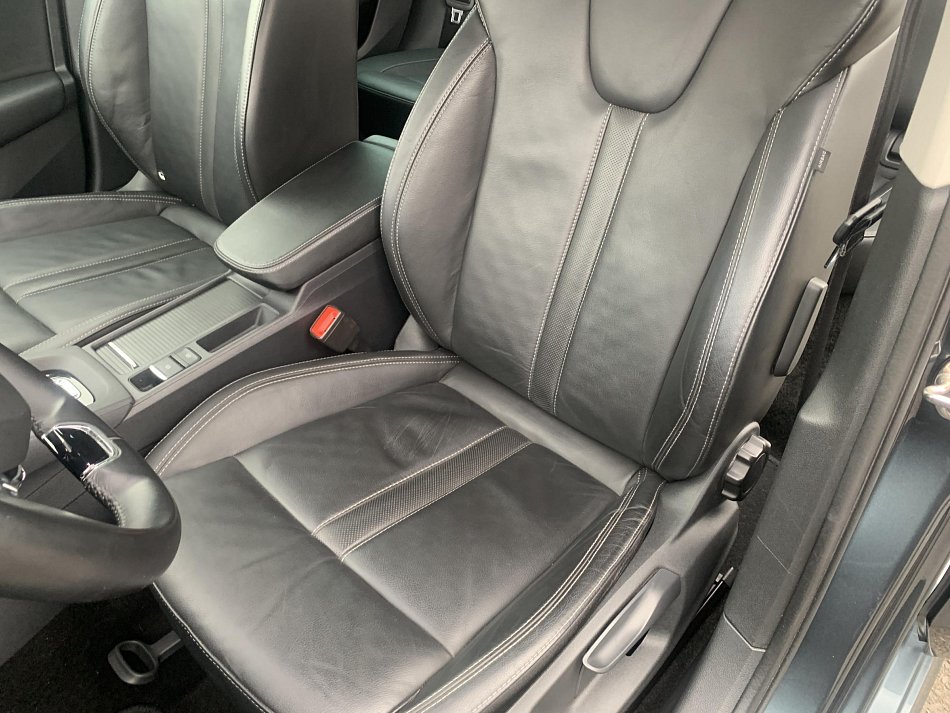 Škoda Octavia IV 2.0 TDI Style