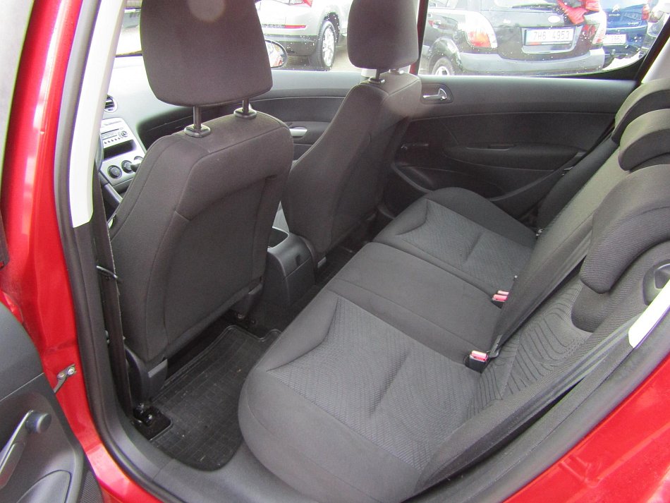Peugeot 308 1.4i 16V 