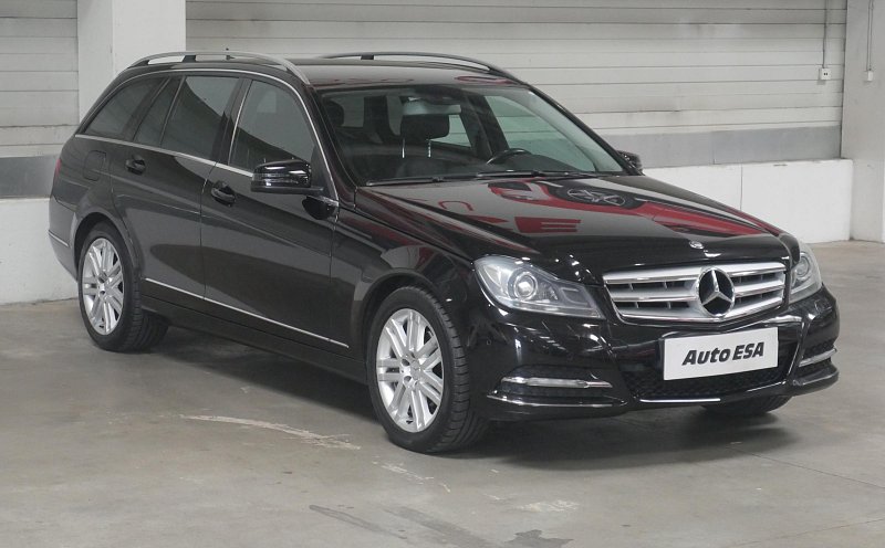 Mercedes-Benz Třída C 2.2CDi  C220