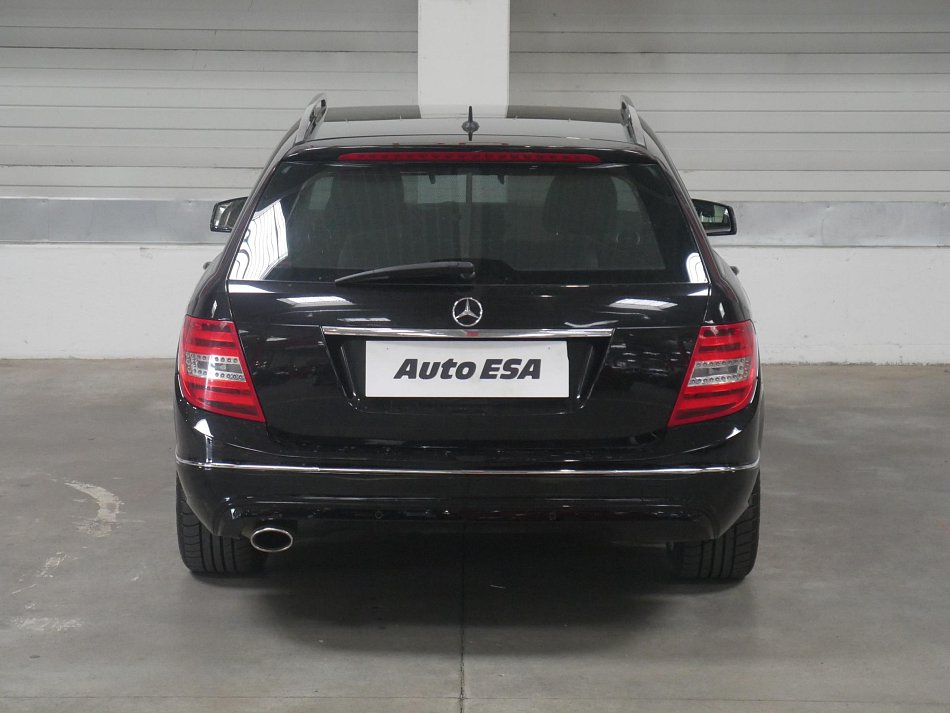 Mercedes-Benz Třída C 2.2CDi  C220