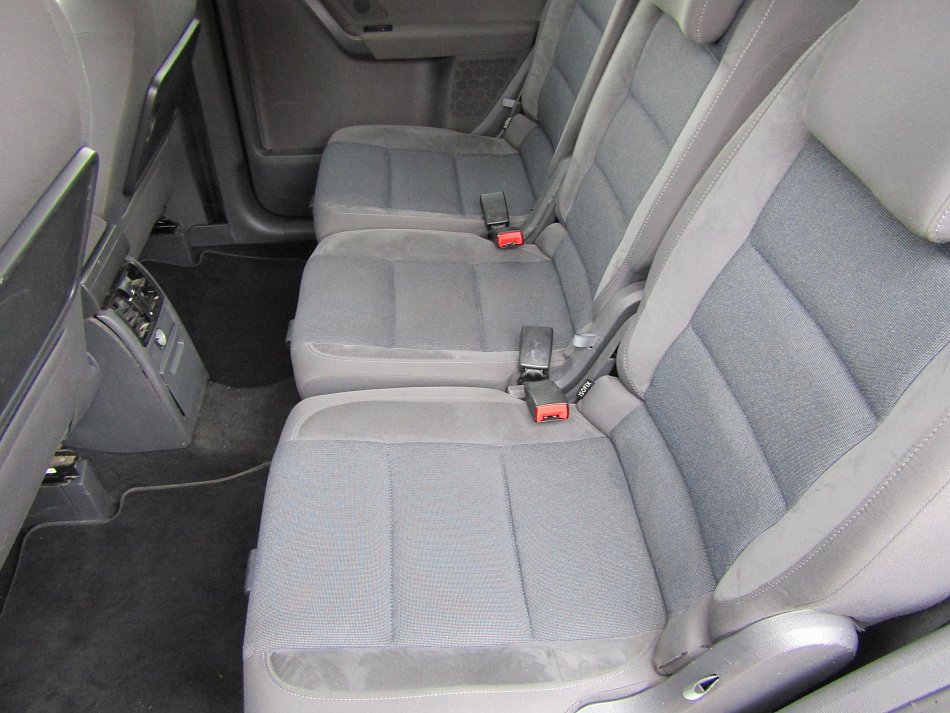 Volkswagen Touran 1.6 TDi 