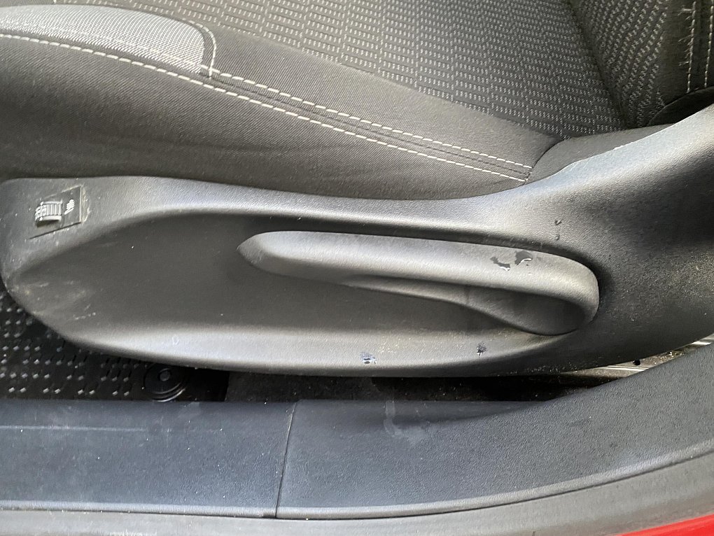 Peugeot 208 1.6 PT Active