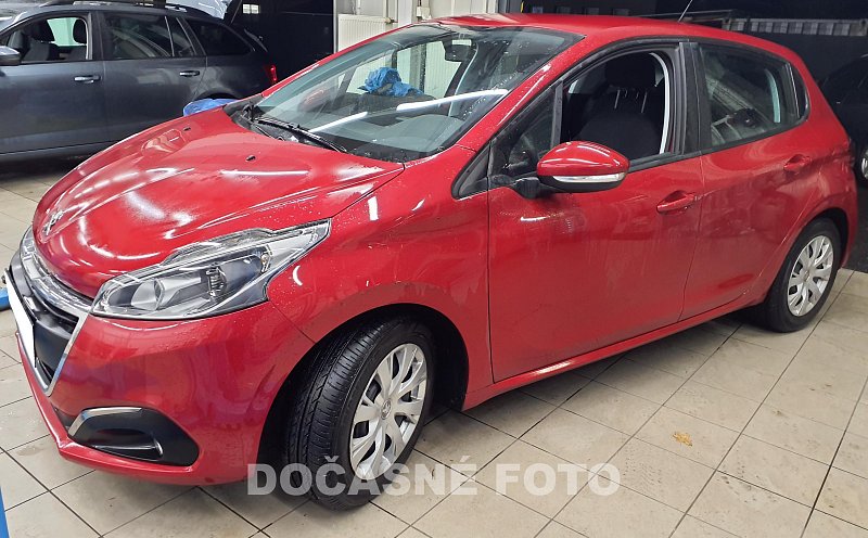 Peugeot 208 1.6 i 