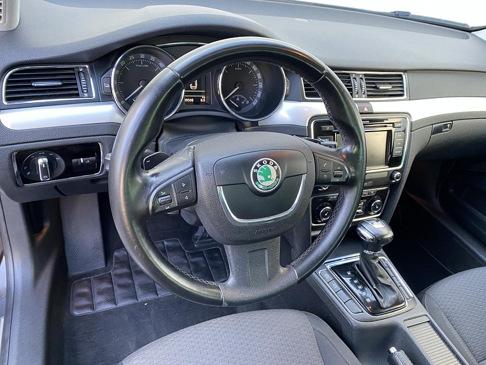 Škoda Superb II 2.0 TDi Elegance