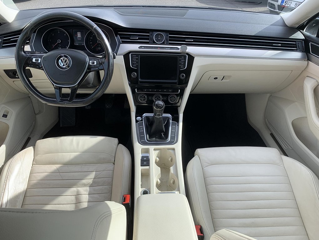 Volkswagen Passat 2.0 TDi Highline