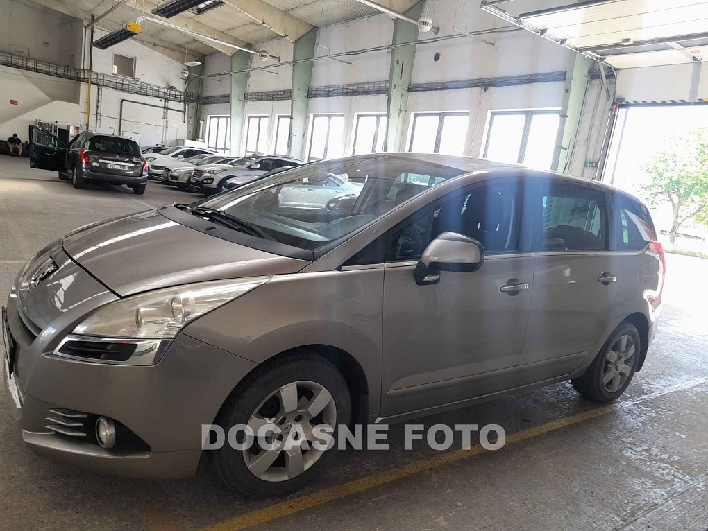 Peugeot 5008 1.6VTi 