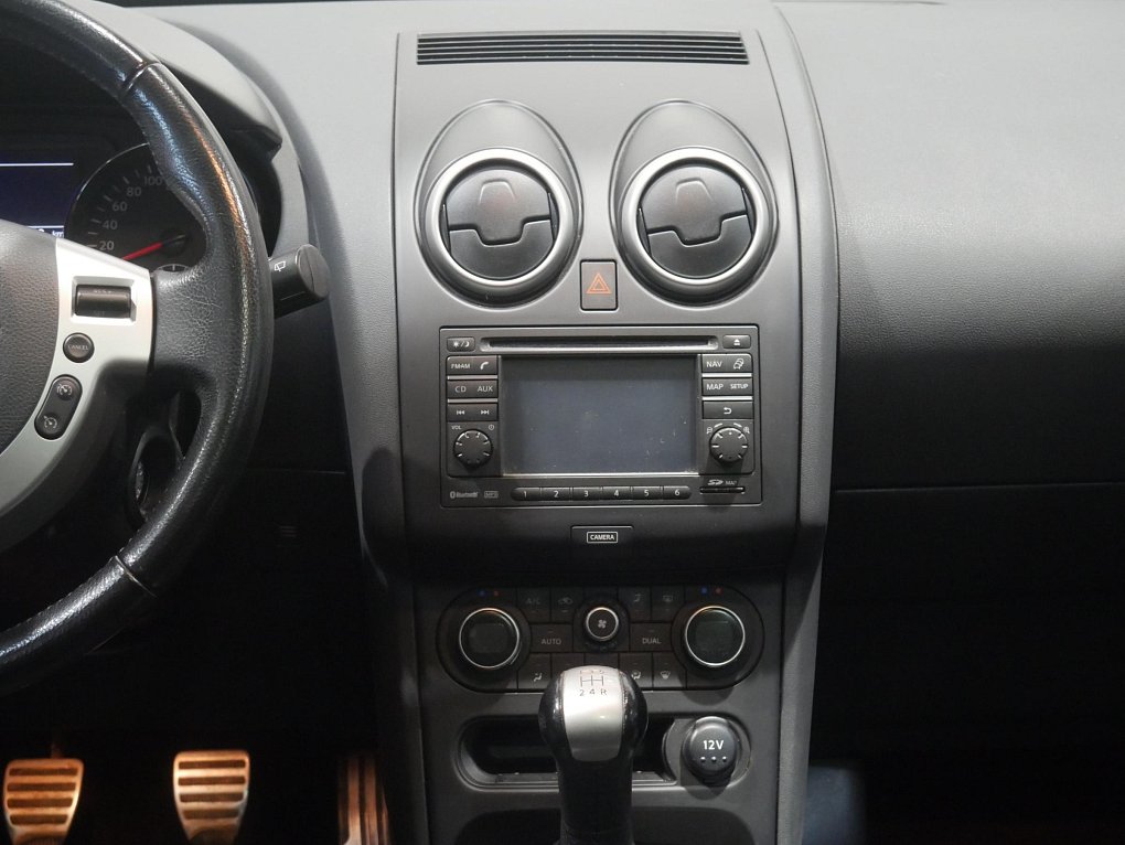 Nissan Qashqai 1.6i 