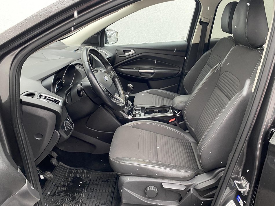 Ford Kuga 1.5 EB Titanium