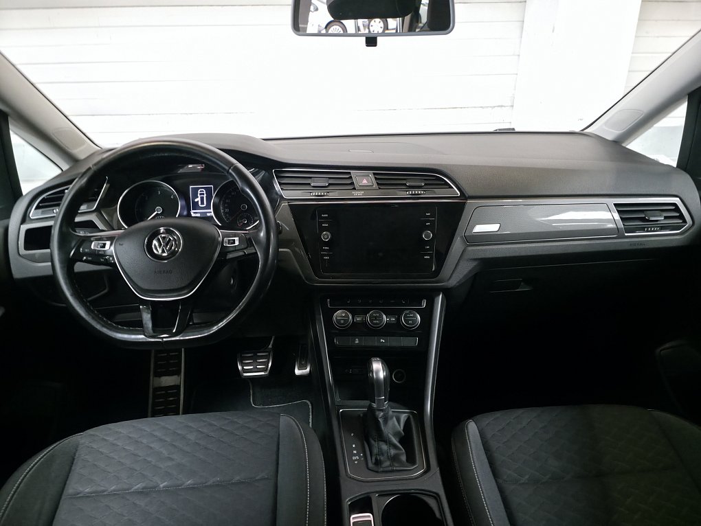 Volkswagen Touran 2.0 TDi 