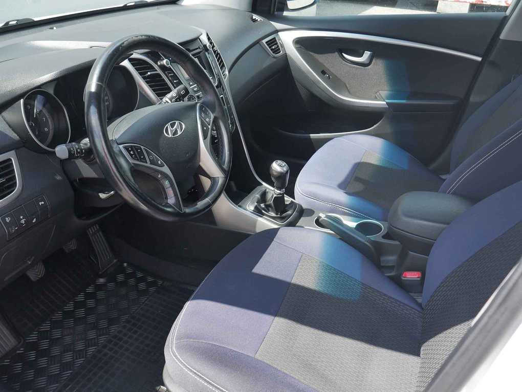 Hyundai I30 1.6 VVTi 