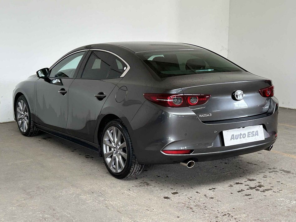 Mazda 3 2.0i 